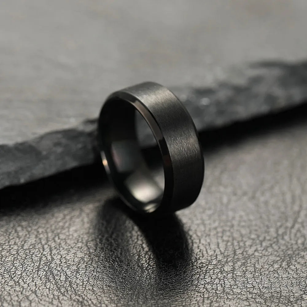 New Charm Jewelry Ring for Men Women Stainless Steel Black Rings Wedding Engagement High Quality Matte Male Accessory